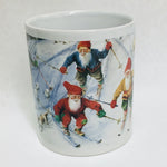Skiing Tomtar coffee mug