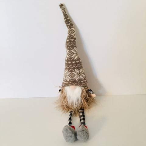 Gnome with gray snowflake hat