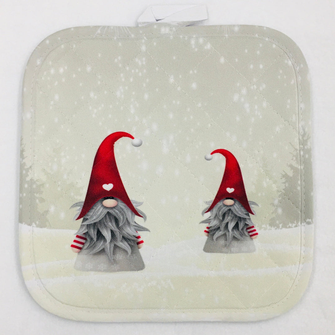 Pot holder - Gnomes in the Snow