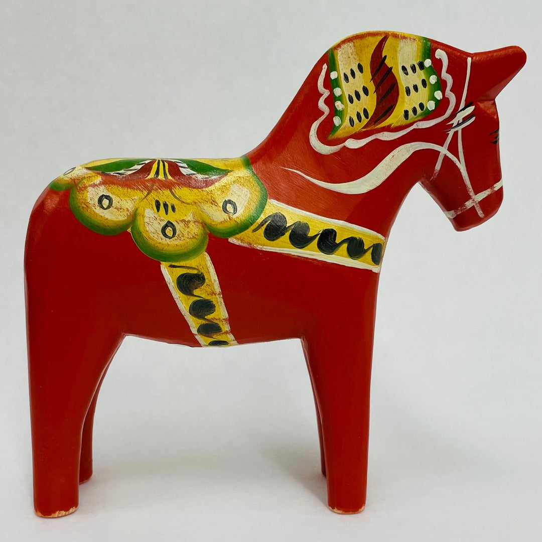 Traditional Gammelhäst distressed 5" wooden Dala horse