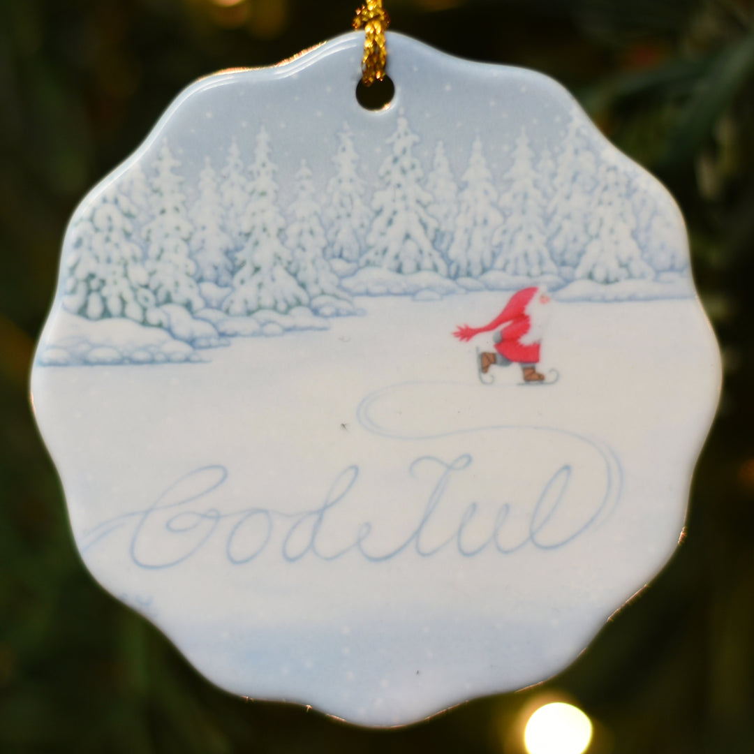 Ceramic Ornament, Eva Melhuish, God Jul Skating tomte