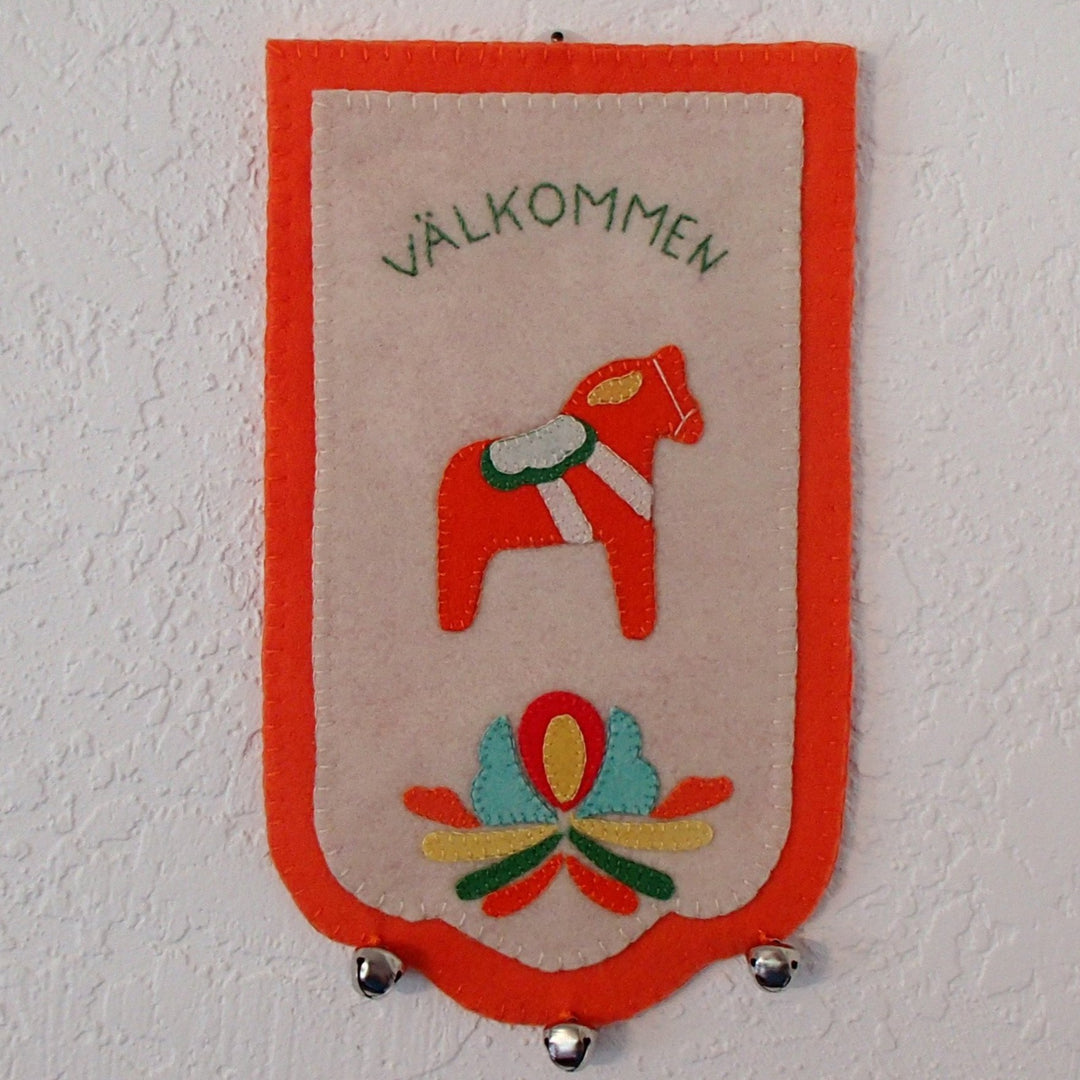 Välkommen Dala Horse  Wall Hanging