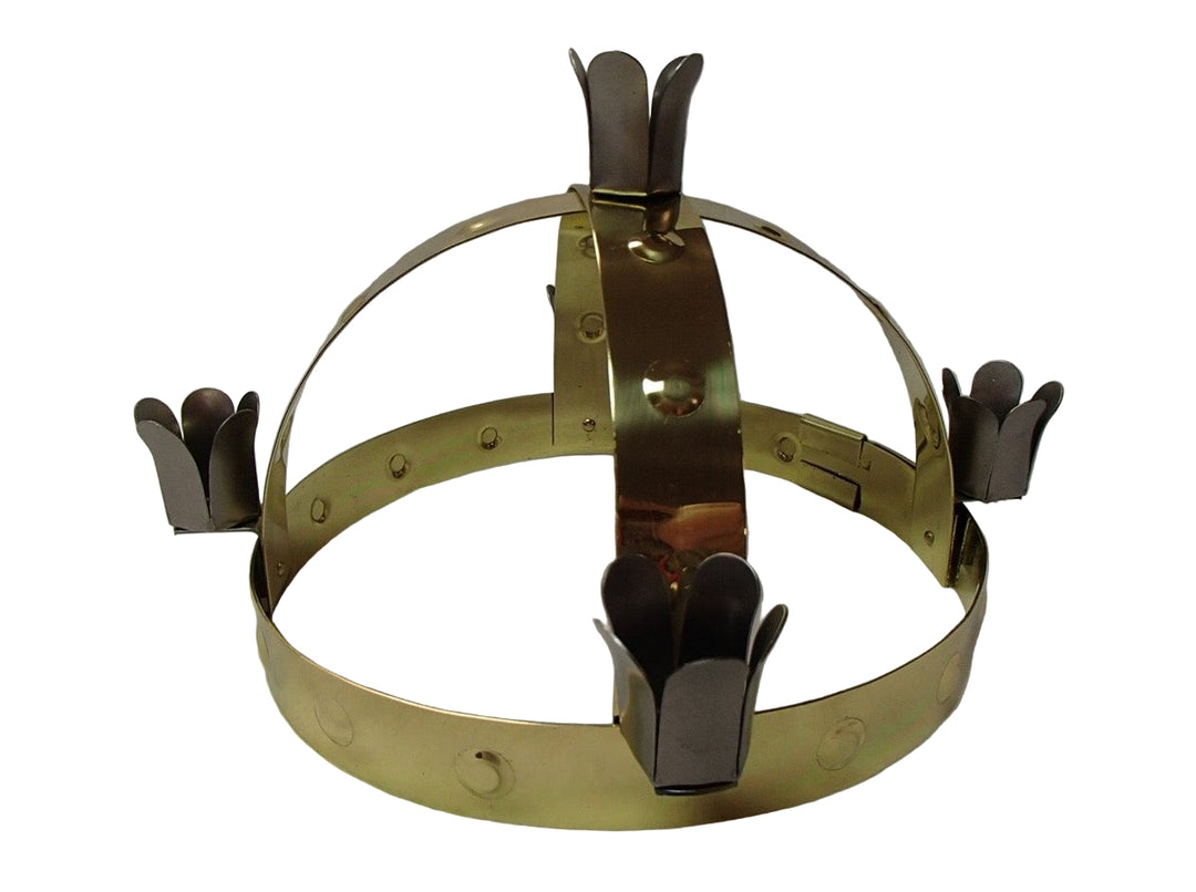 Lucia Crown